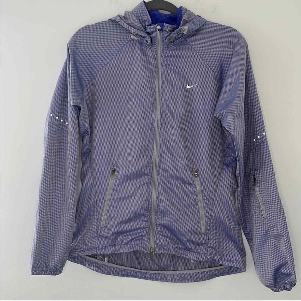 Nike Women’s Storm Fit Windbreaker In Purple Size Large